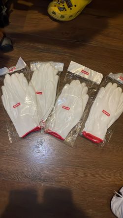 Supreme White Gloves Size Os 