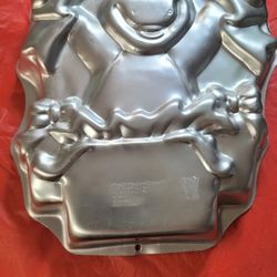 Vintage 1998 Wilton barney the purple dinosaur cake pan