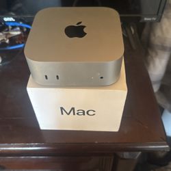 Apple Mac Mini M4 256 GB SSD