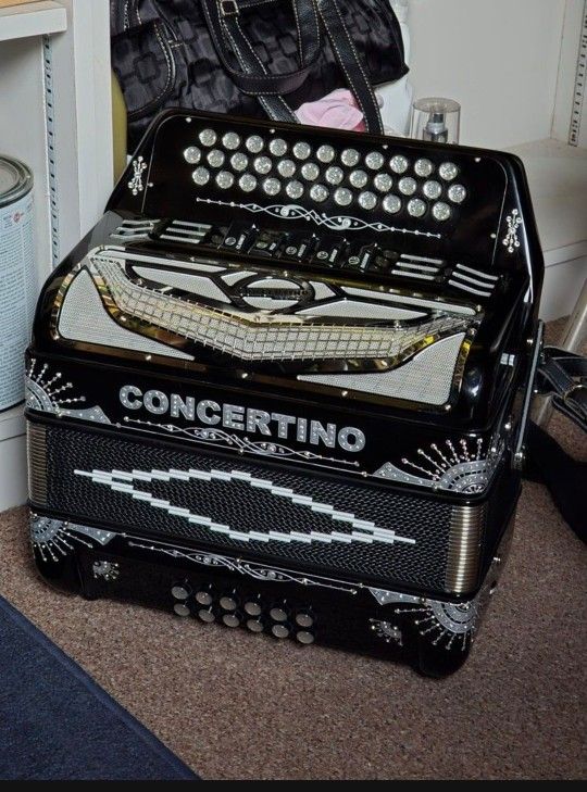 Acordeon Italiano CONCERTINO 5 Registros Tono De FA Nuevo
