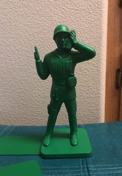 Soldier bookends hotsell