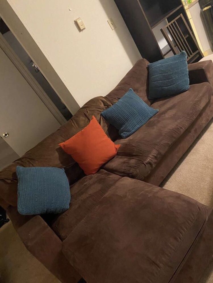 Brown Sectional Couch in Great Condition!