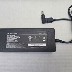 Insignia- Universal 180W High Power Laptop Charger - Black HP only 21