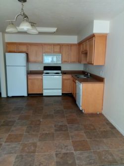 Oak cabinets For 10x10 Kitchen, GE electric stove, microwave, dishwasher available, stainless steel sink available. Sold Separately