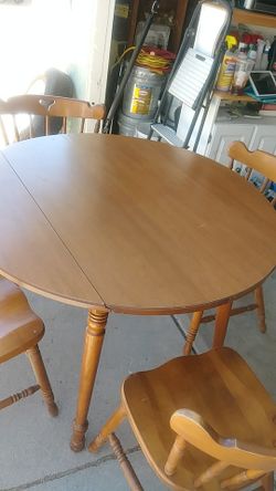 ANTIQUE TELL CITY TABLE SET
