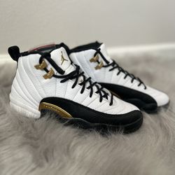 *Best Offer* Air Jordan 12 “royalty’s “ size : 5y