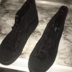 Vans Shoes Size 10 For Sell For 25 Dollars 