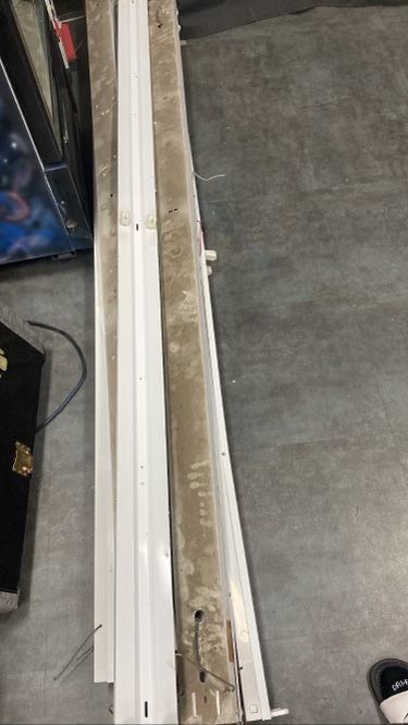 Light Fixtures w/ Bulbs $350