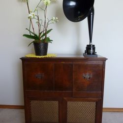 PHILCO RADIO PHONOGRAPH CONSOLE
