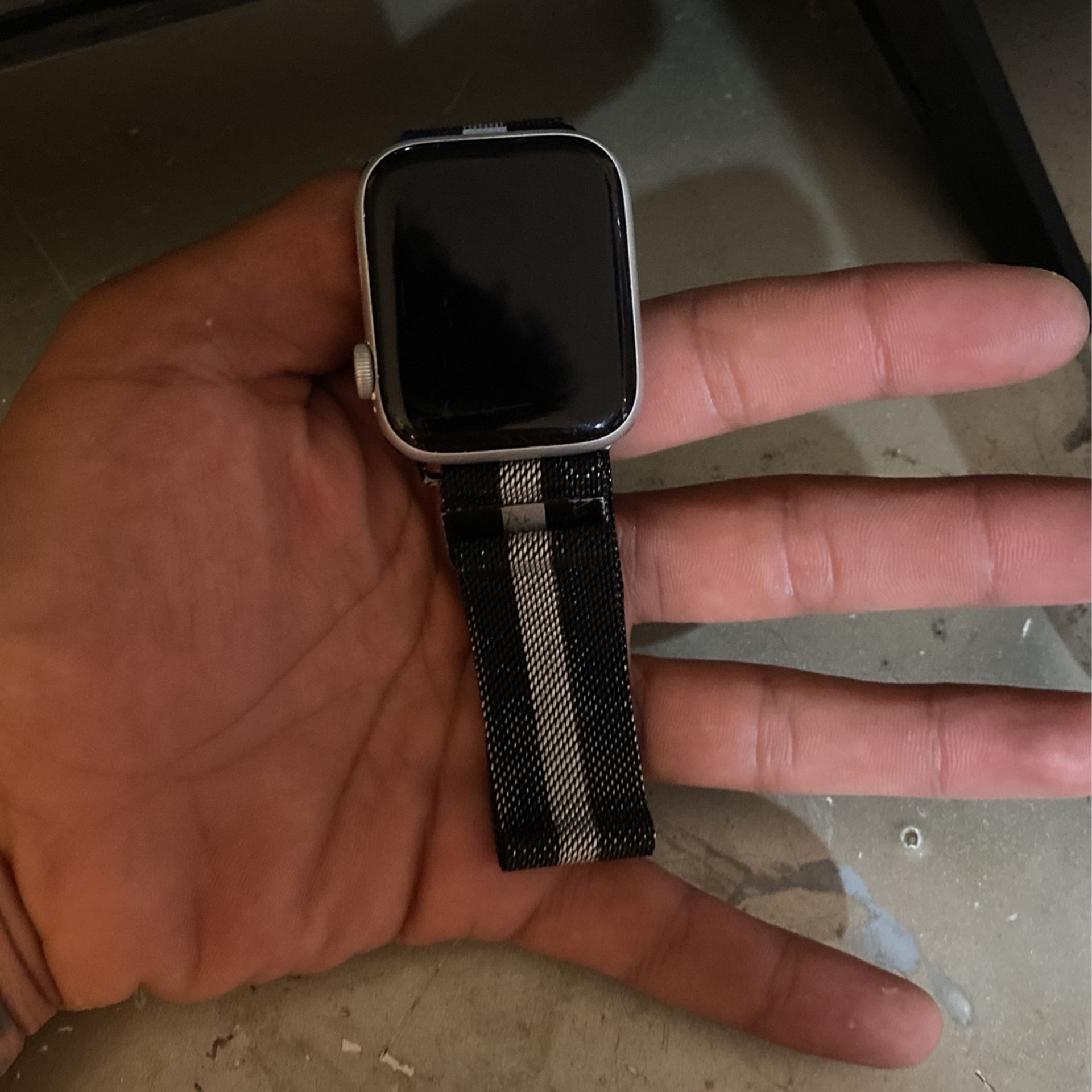 Apple Watch SE
