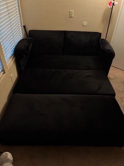 Pull out sofa bed