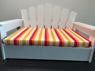 New pet bed 22inch wide