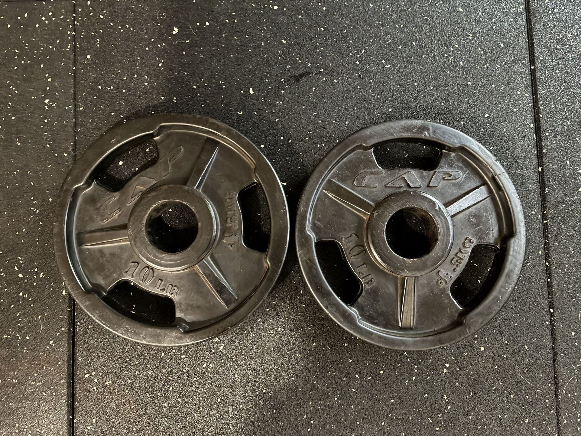 CAP 10lb Rubber Coated Plates