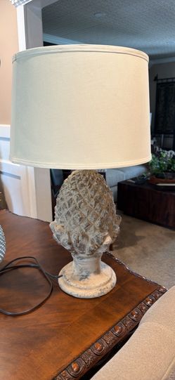 Pineapple Base Lamp