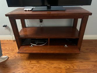 TV Stand / Console