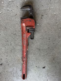 OHIO FORGE 18” PIPE WRENCH