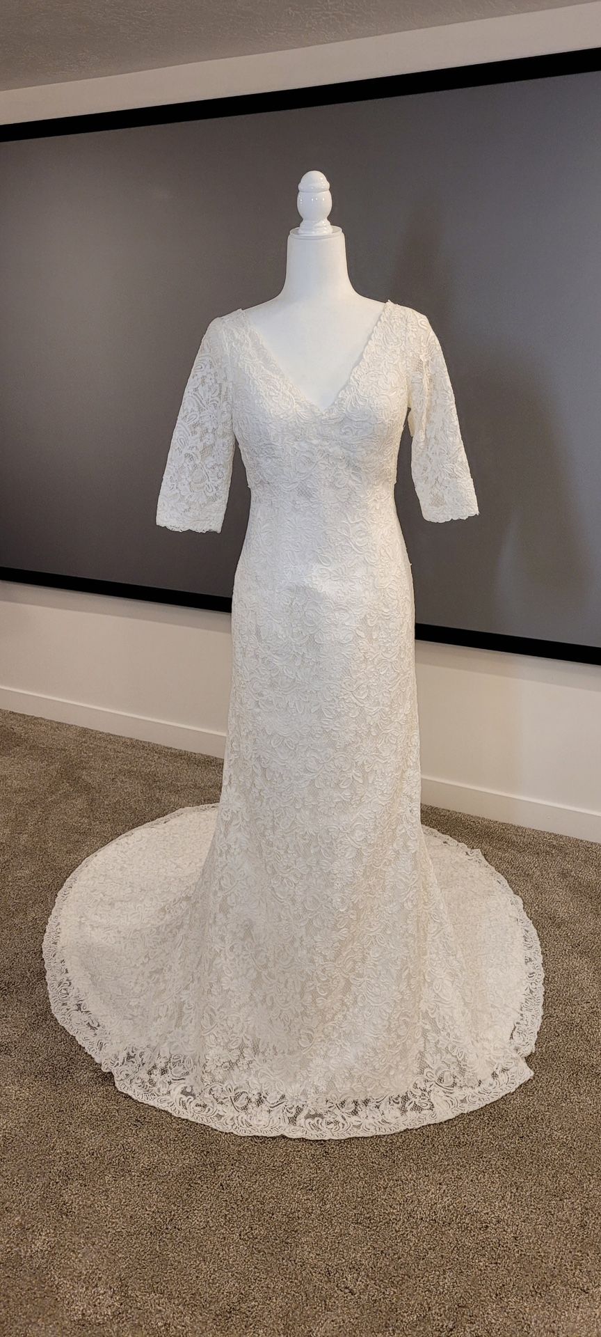 Simple Elegance Sottero And Midgley Wedding Gown Size 12