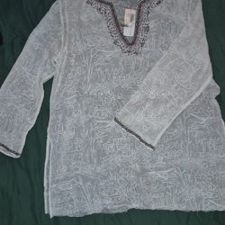 Chicos  Cream, Headed Tunic Sheer Size 3
