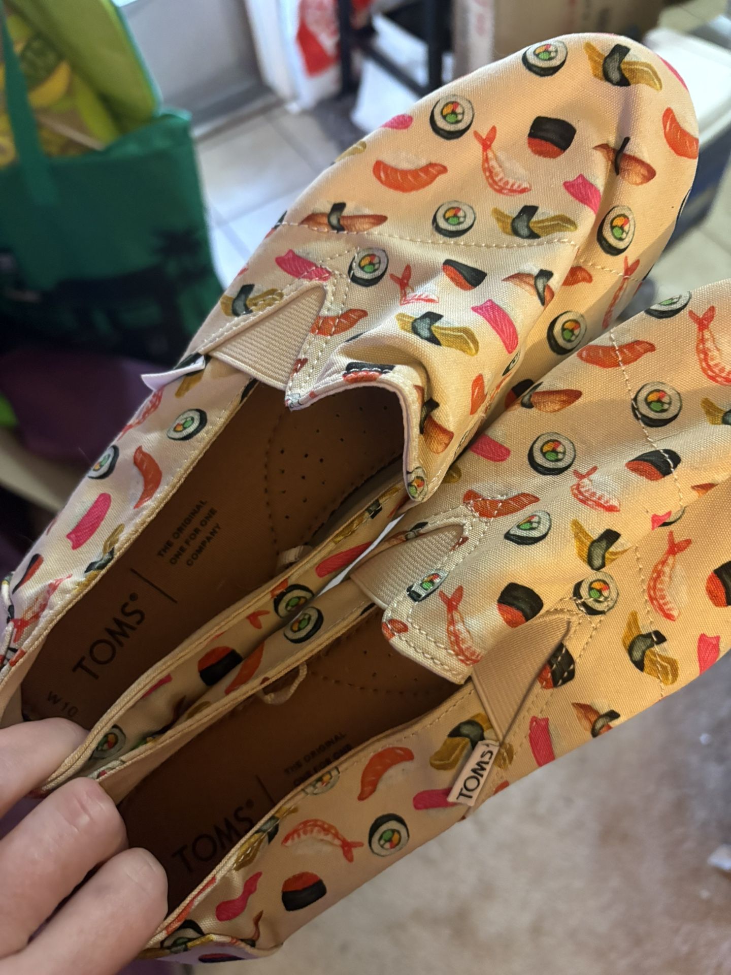 Sushi Tom’s - W Size 10
