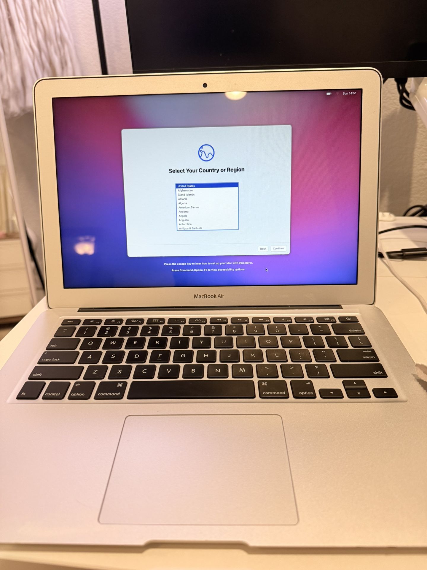 MacBook