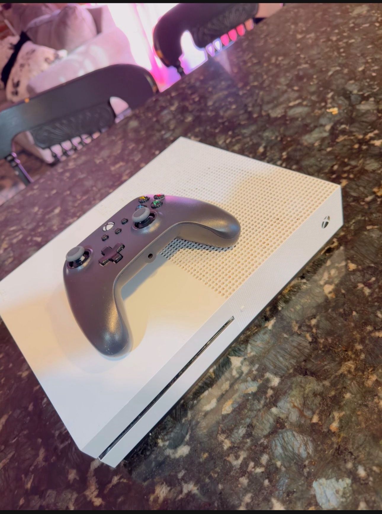Xbox One S