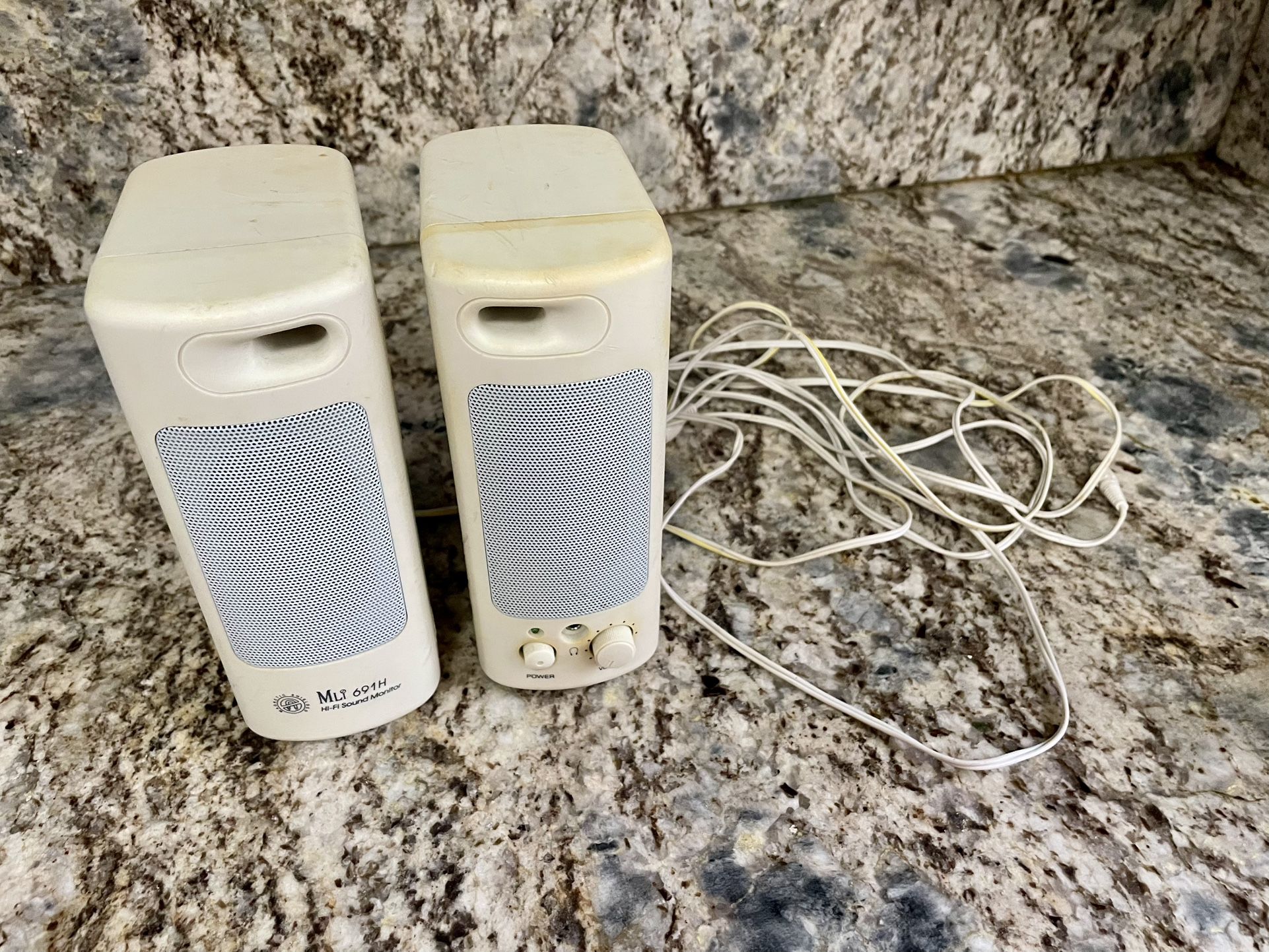 Vintage MIT 600H Computer Speakers - Working