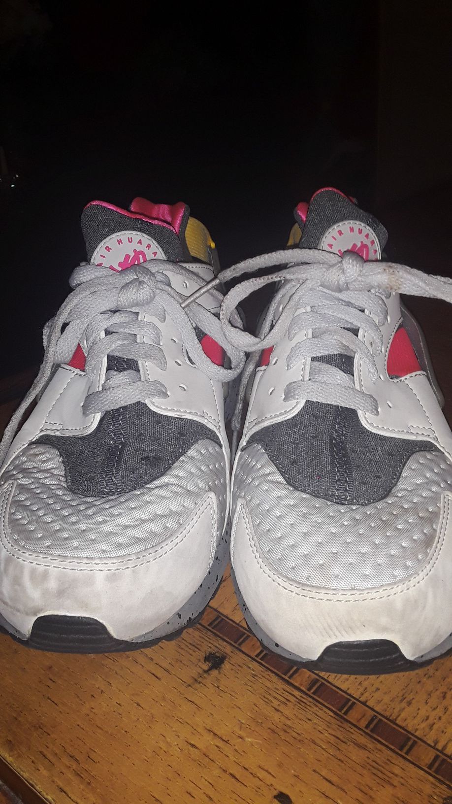 Nike Huarache tennis shoes, sz 8.5