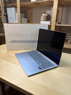 Samsung Galaxy Book4 Edge Copilot+ 15.6” Led Laptop (Opened Box)
