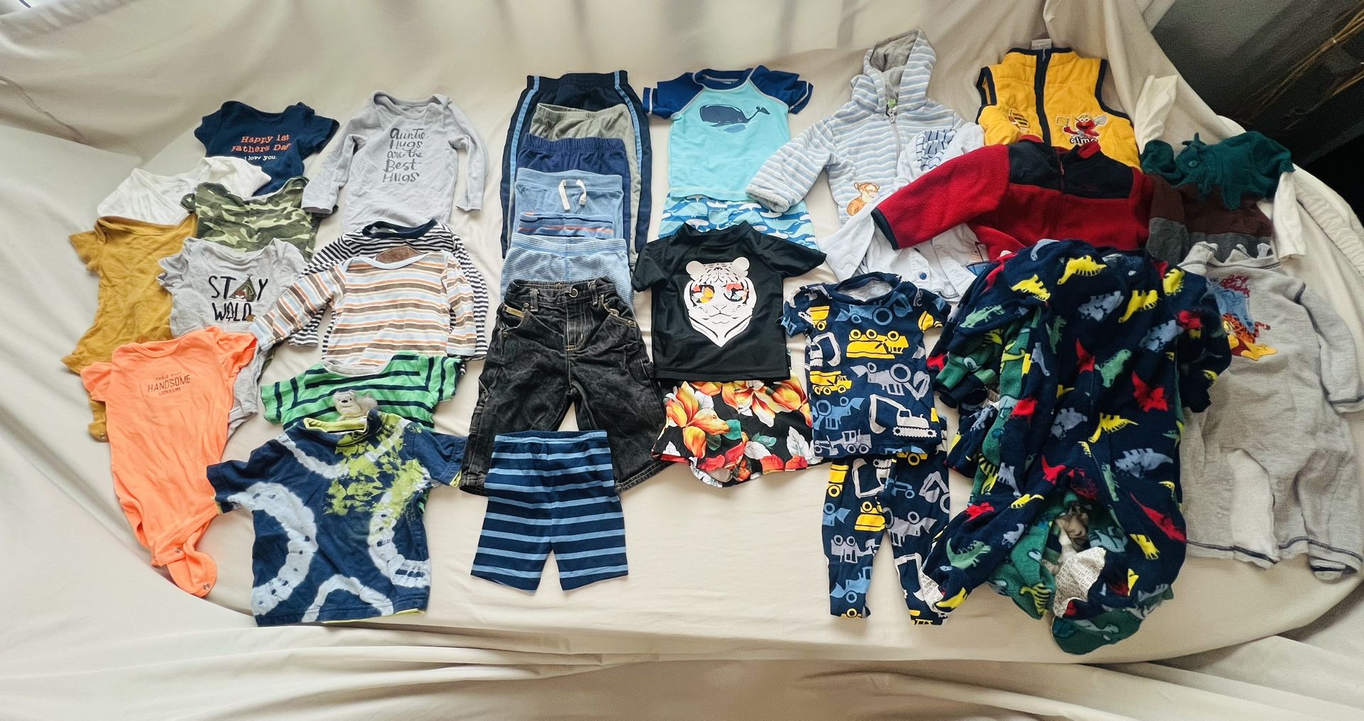 Boys 9-12mo / 12 mo / 20.5-24.5 lbs / 28.5-30” tall