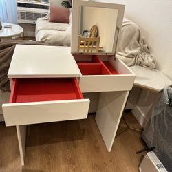 White Makeup Vanity With Mirror