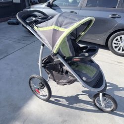 green jogging stroller