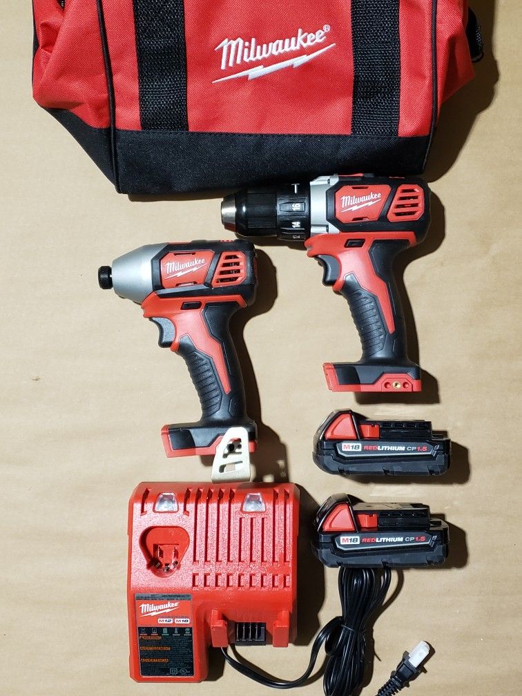 Milwaukee M18 1/2 Drill Driver Kit