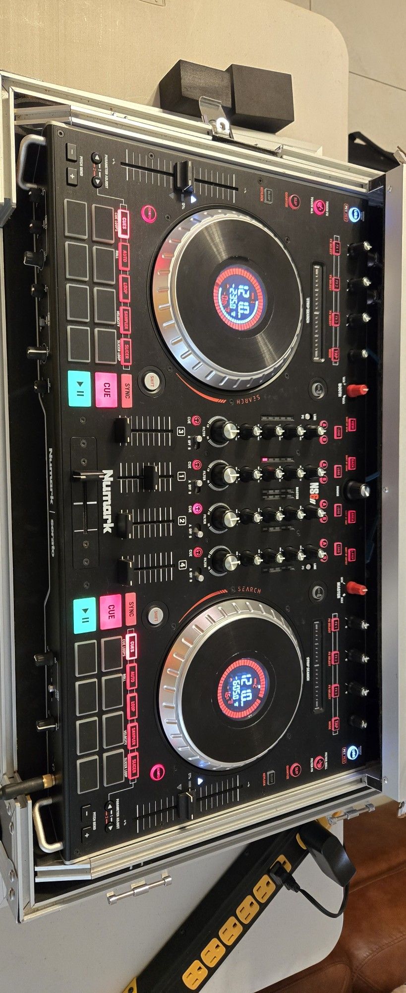 DJ Controller 