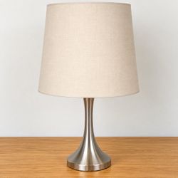 Silver Table Lamp PLEASE READ DESCRIPTION