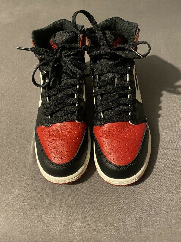 Air Jordan 1 Retro High Bred Toe		
		
