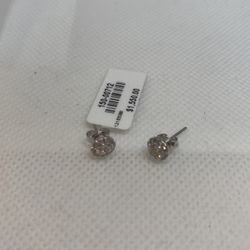 14 K W GOLD STUD DIAMOND EARRINGS 0.40 Ct 0.13 cTS HALO