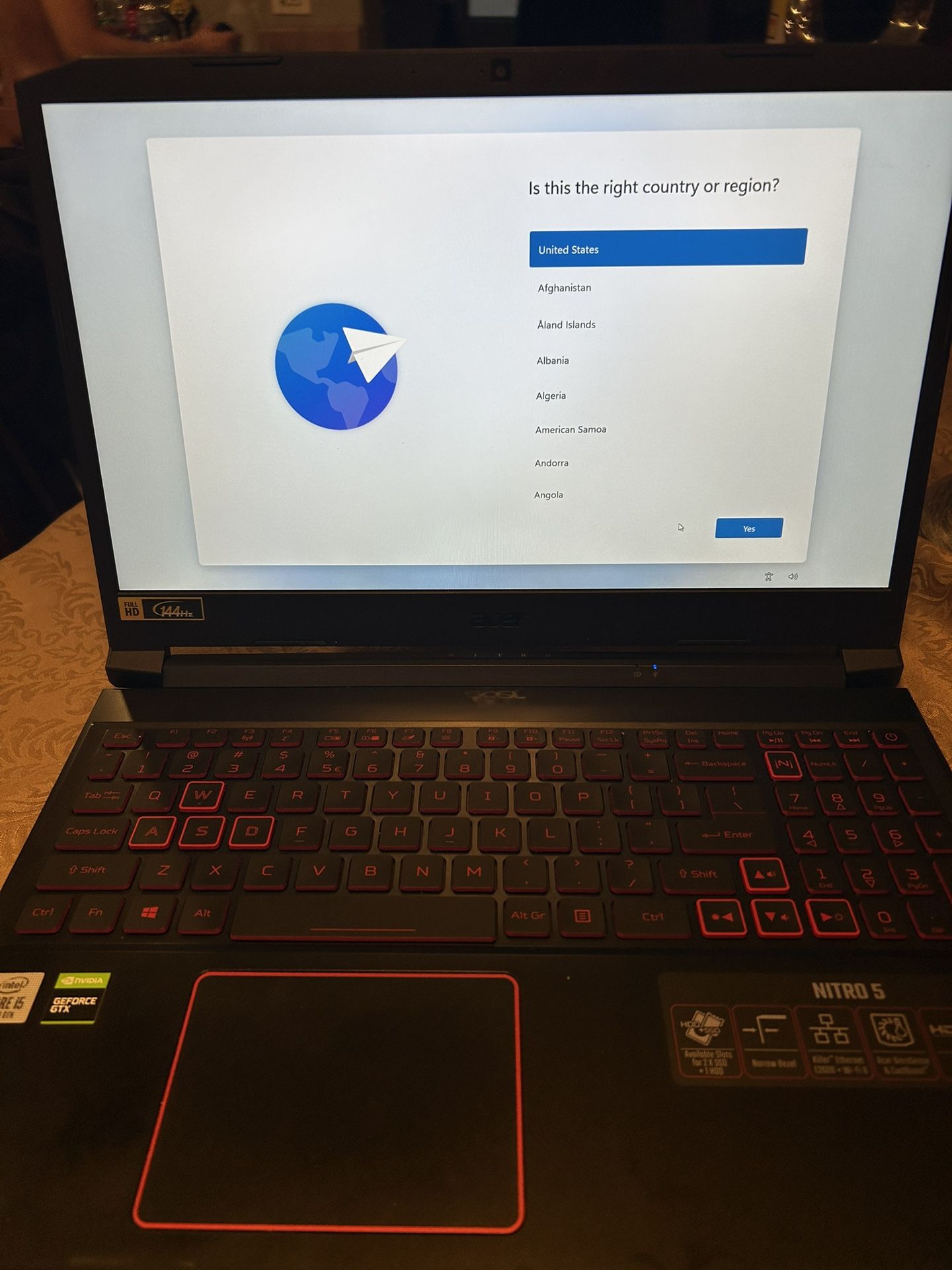 Acer Nitro 5 GTX 1650 i5-10300H 8GB RAM 256GB