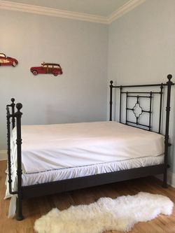 Restoration hardware quatrefoil bed outlet