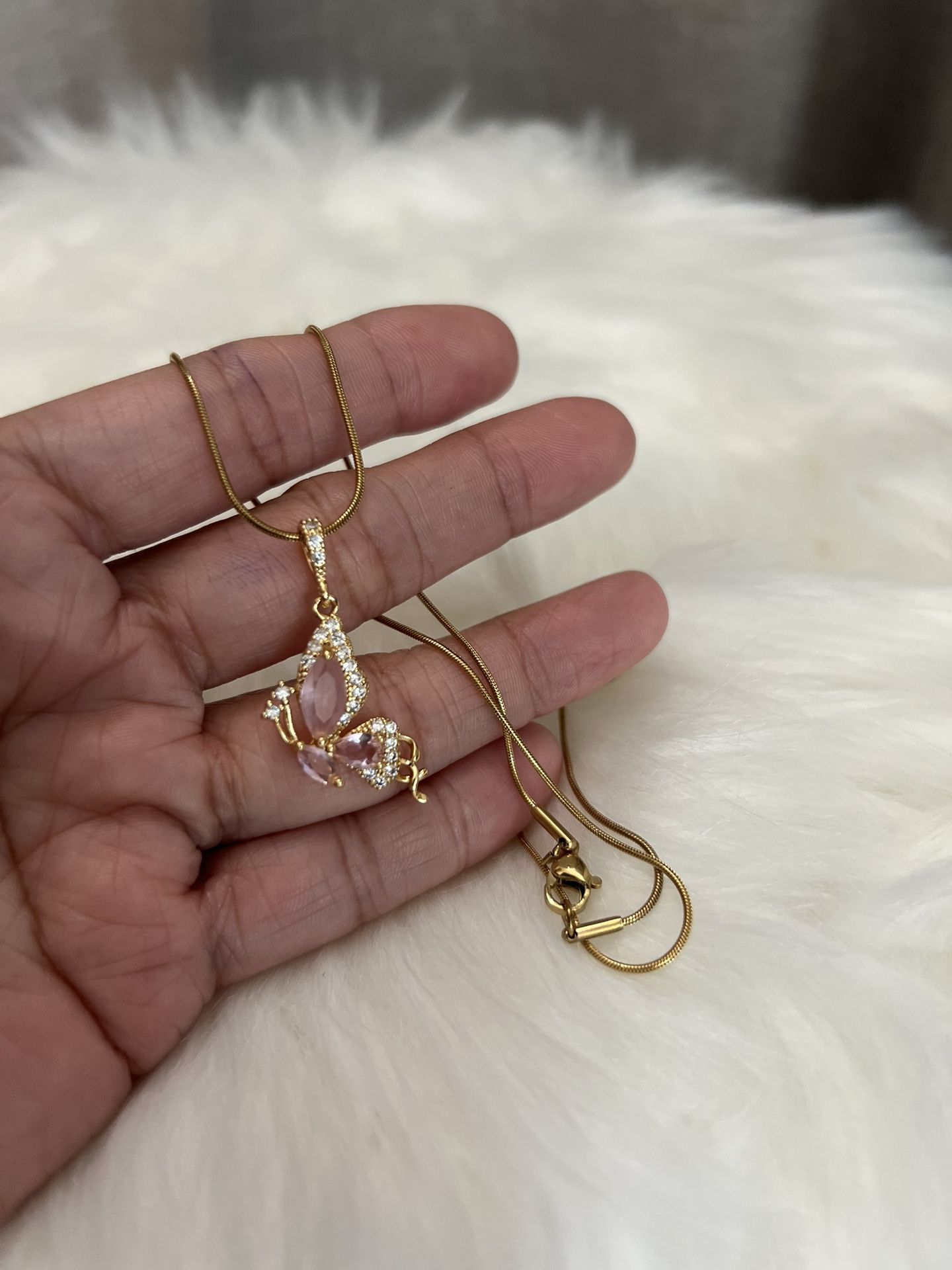 PINK BUTTERFLY π¦ NECKLACE