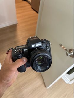 Nikon F100
