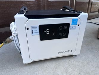 70 Pints Commercial Dehumidifier with Pump (New)
