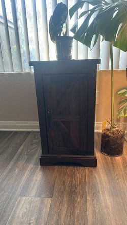 Small stand
