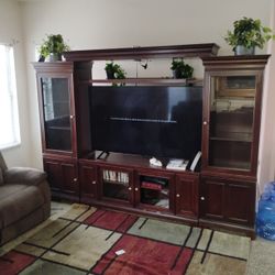 Living Room Set For Sale $250 Or Best Offer