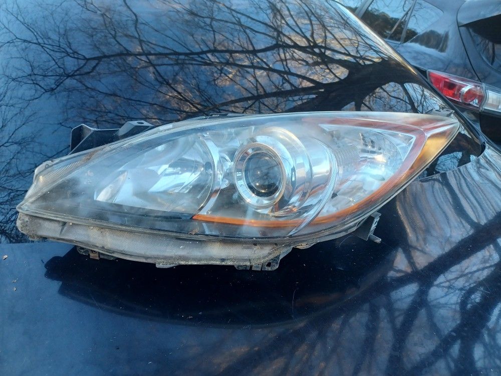 Headlight For Mazda.. I