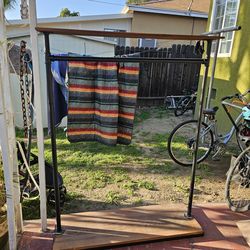 Clothes rack