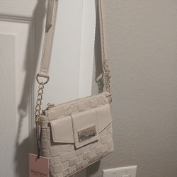 Juicy Couture Miss Independent Shoulder Bag Sandstone 