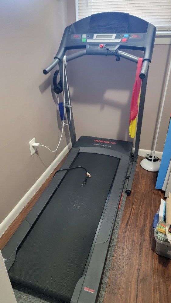 WESLO TREADMILL