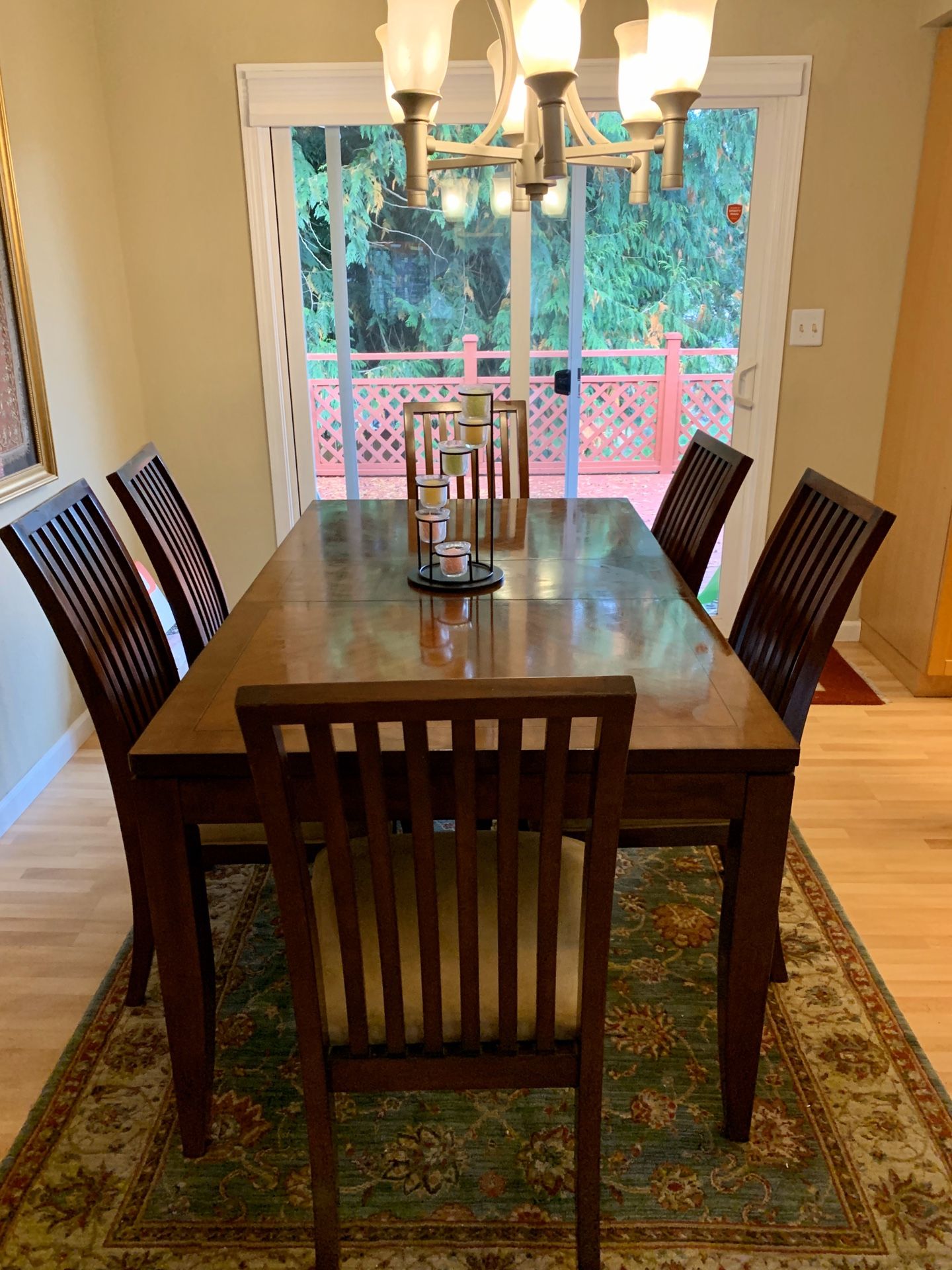 Dining table with 6 chairs