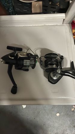 Lot of 2 fishing reels lightly used
