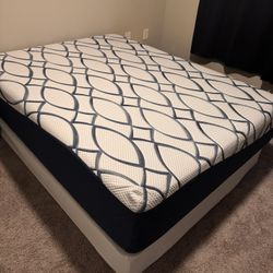 Queen Size Mattress & Box Spring